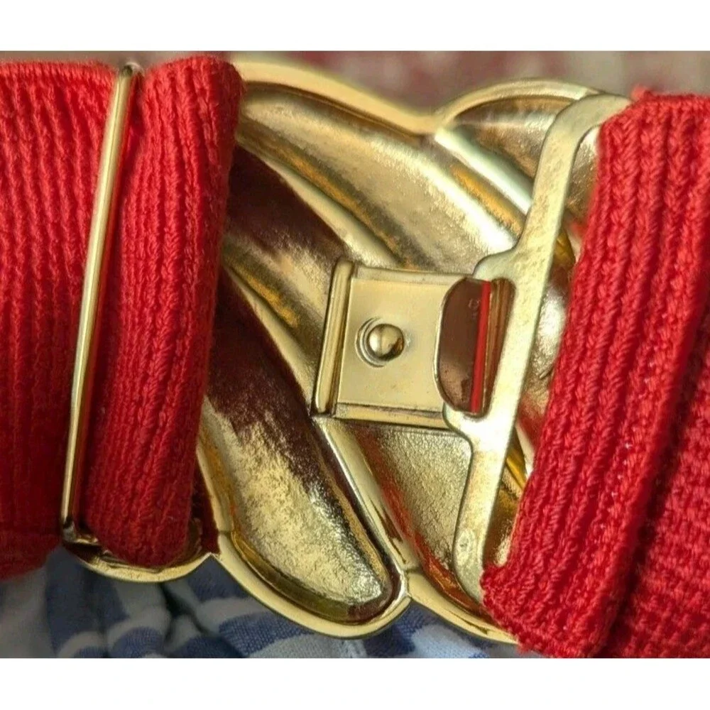 Vintage 80s Red Elastic Statement Belt Goldtone Shiny Shell Buckle Wide Stretch